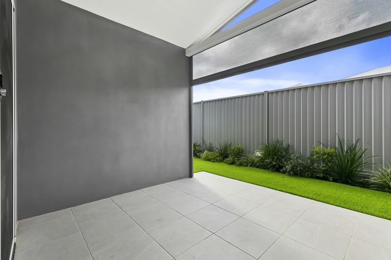 Vibrant, Stylish Living – Move in Ready!