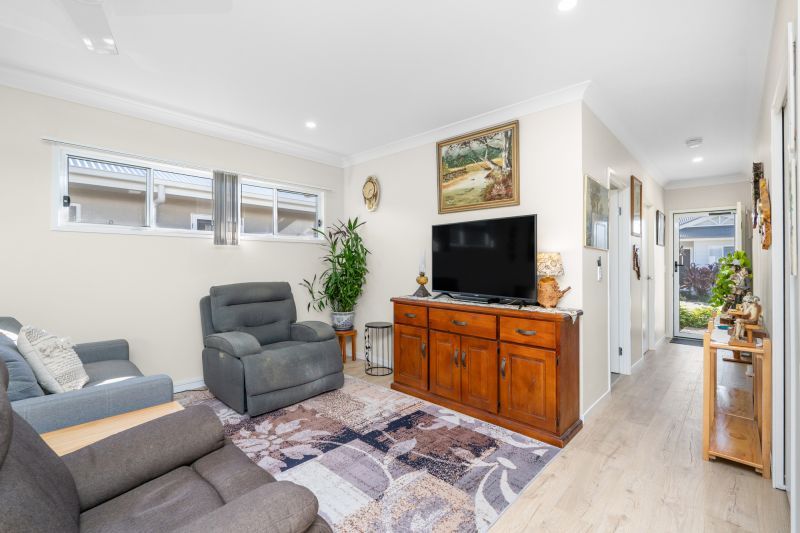 Downsize in Style!

Embrace a relaxed lifestyle in this north-facing one-bedroom home, plus study.