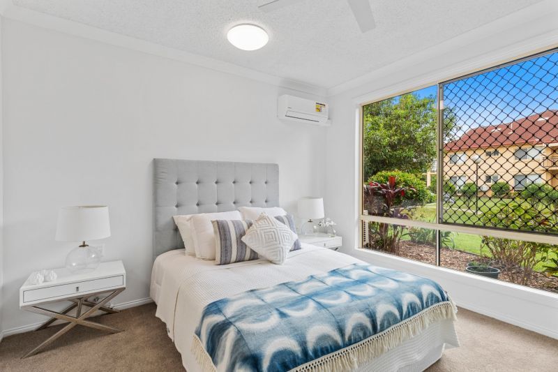 1-bedroom relaxed living surrounded by greenery