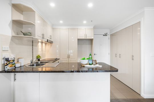 Bright Ground-floor Retreat with Fresh Updates