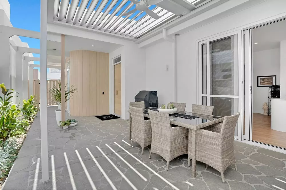 Mesquite by Palm Lake Resort Pelican Waters