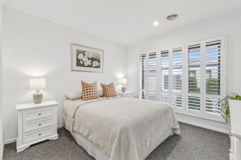 Lifestyle Communities Mount Duneed - Prime corner block, stylish Patterson home
