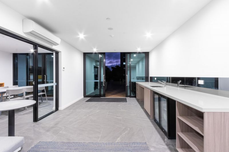 Great Outlook and Stylish Living!