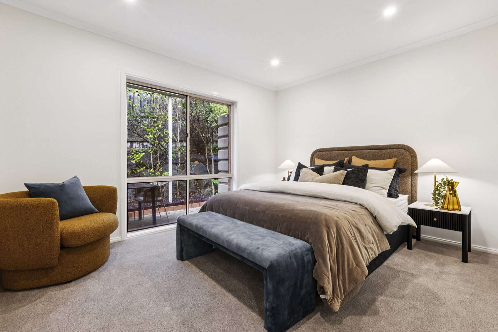 Newly refurbished 2-bedroom plus study villa