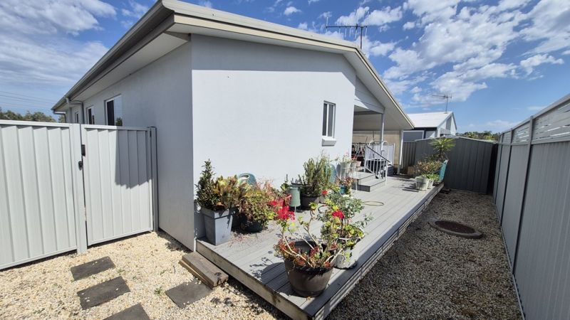 Don't Fence Me In! Outlook!