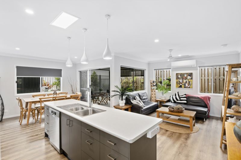 Are You Ready to Downsize?

Then you need to look no further!