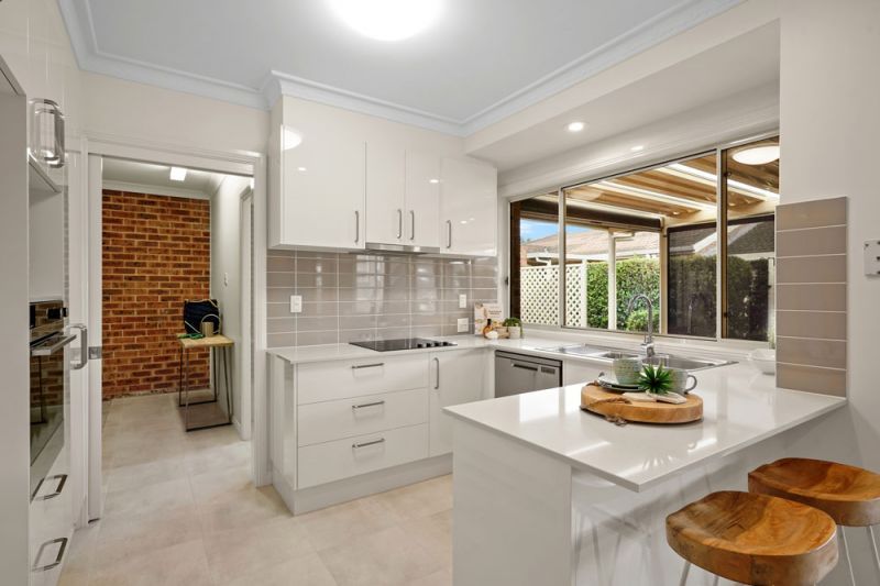 If convenience of location is what you are after, look no further than this stunning, fully refurbished 2-bedroom villa.