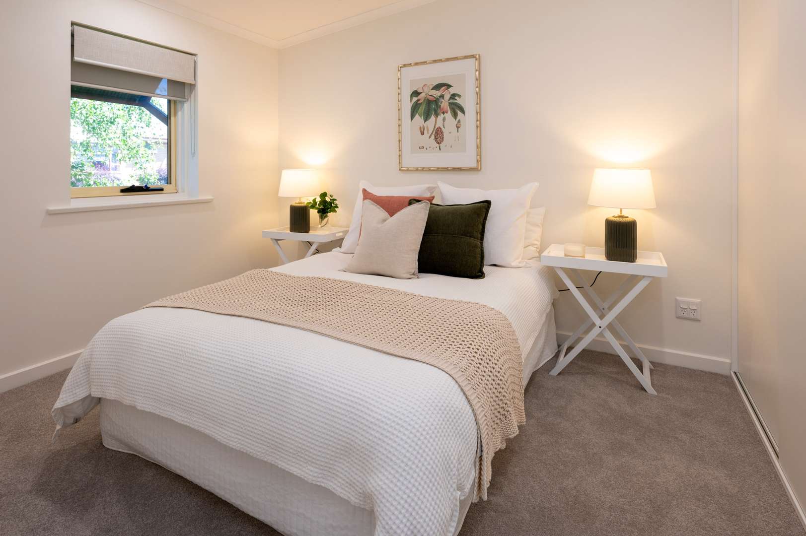 Eldercare College Green: freshly renovated one-bedroom unit close to the city