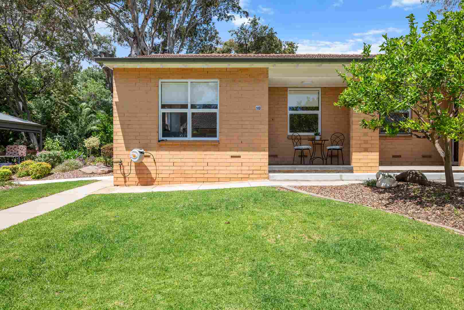 Are You Aged 65 Years Or Older And No Longer Working Fulltime ? Enjoy a Gentle Peace of Life in Myrtle Bank