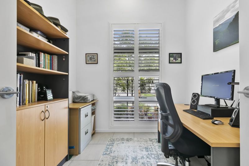 Backing on to Beautiful Rainforest!