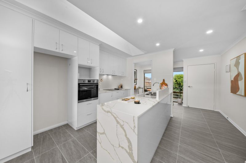 Magnificent views of Derwent River