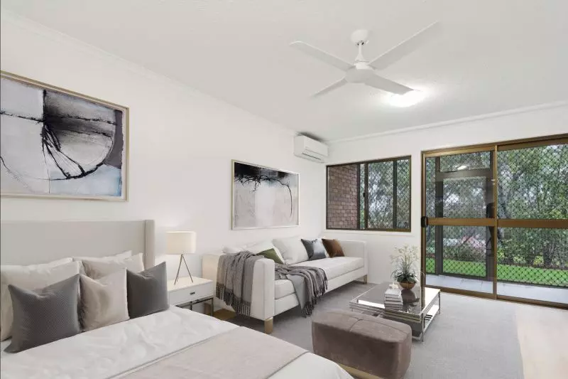 Studio apartment with lush green views