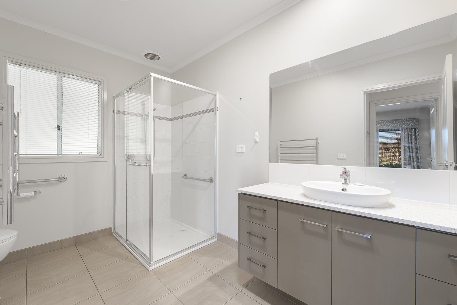 Lifestyle Communities Lyndarum - Parkland views & entertainer’s delight