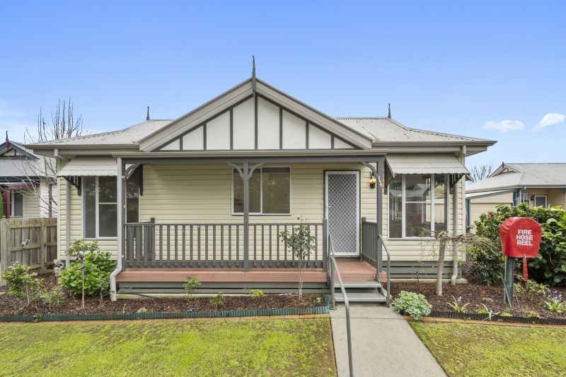 Charming Corner Block Retreat