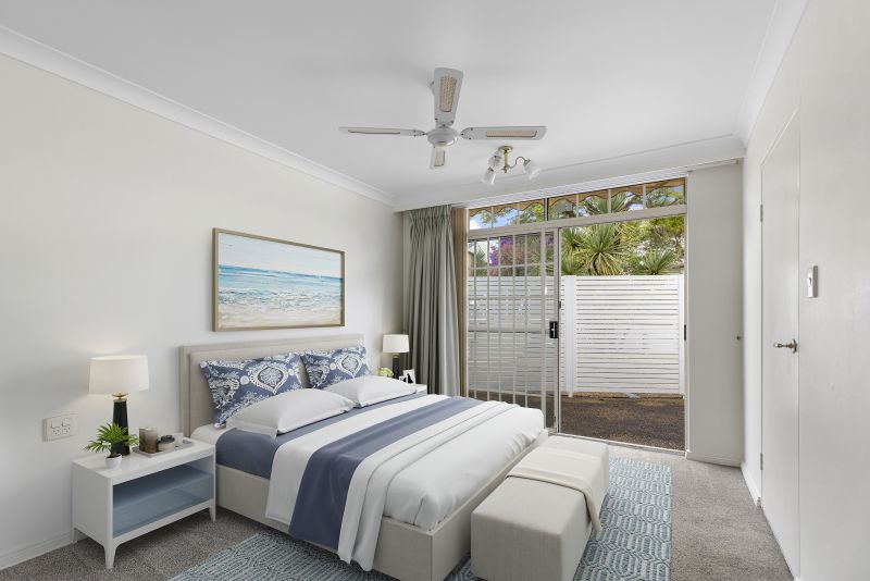 Stunning garden unit with sunny north-facing terrace and district views