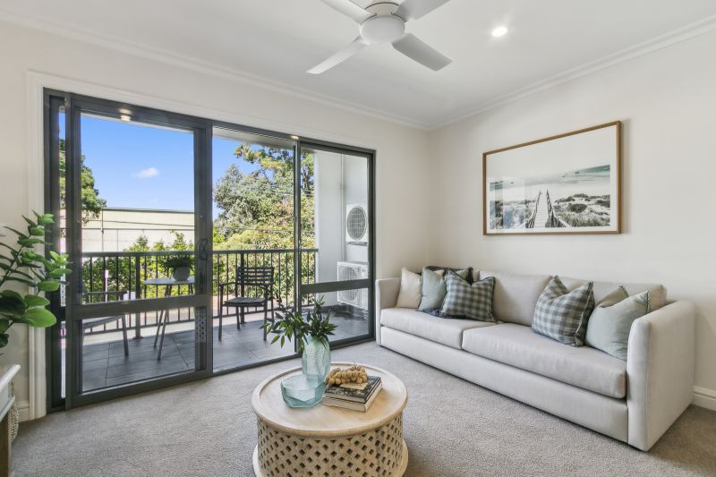 Bright & spacious one-bedroom apartment with gum tree & playing fields view