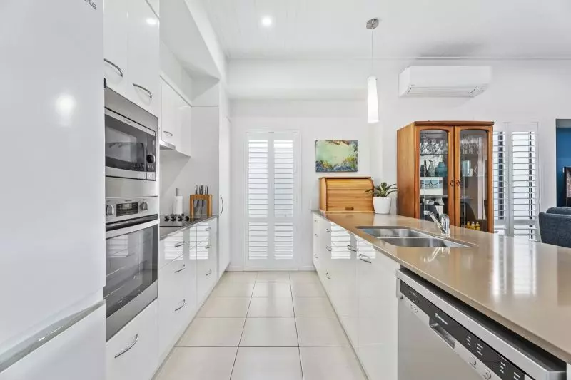 Site 195 - Established Aston