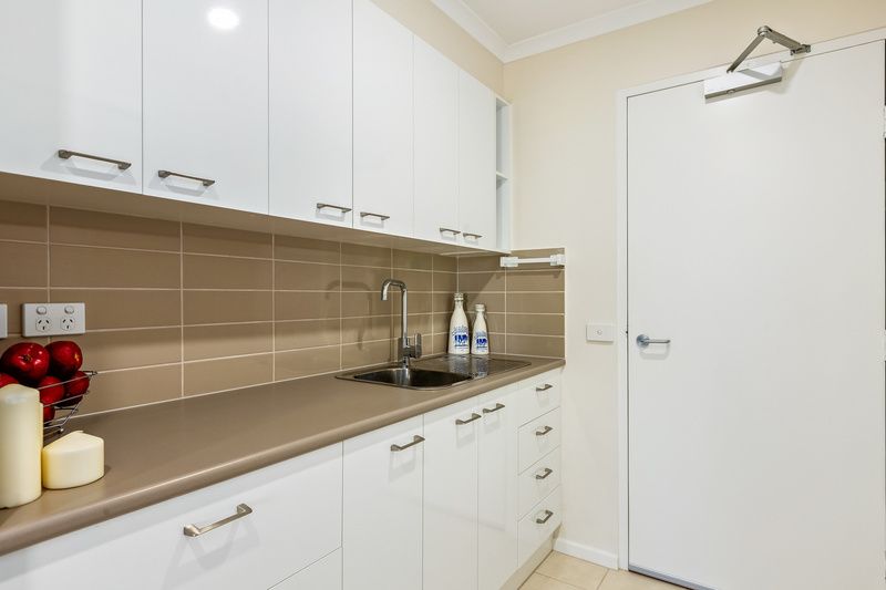 Easy Living Overlooking Peaceful Courtyard Gardens