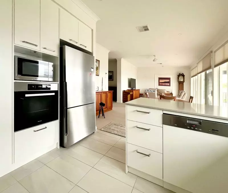 Spacious Corner Villa with Views