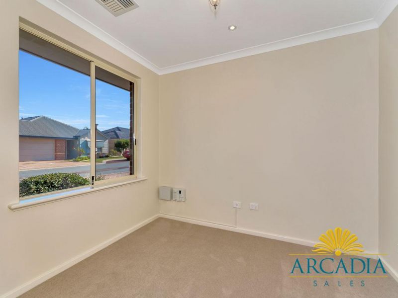 ARCADIA WATERS MANDURAH - Carrie Design, Close to the Clubhouse