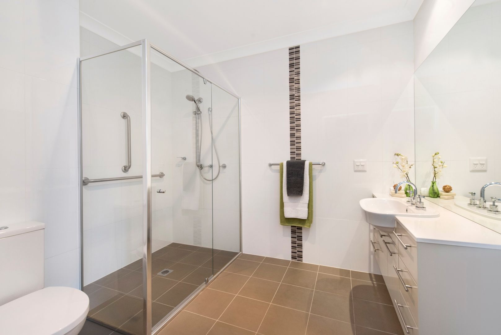 Move in now and enjoy this two bedroom home close to the community centre