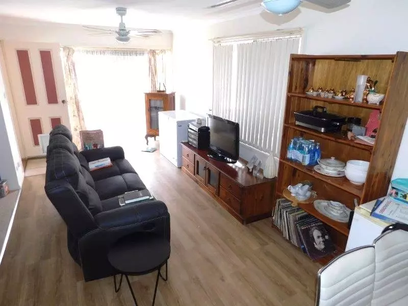 Site 332 (Pre-loved) Bayway Village