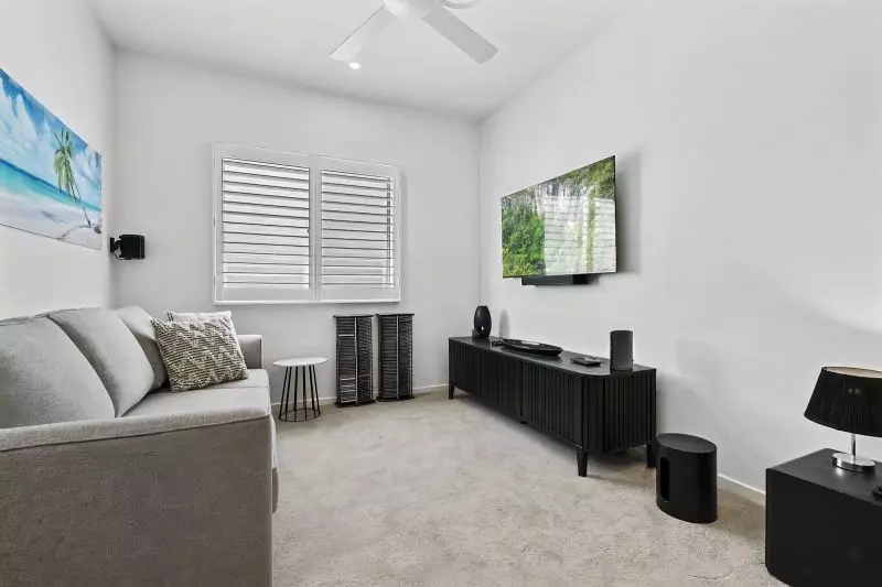 Established Sequoia IN IMMACULATE CONDITION