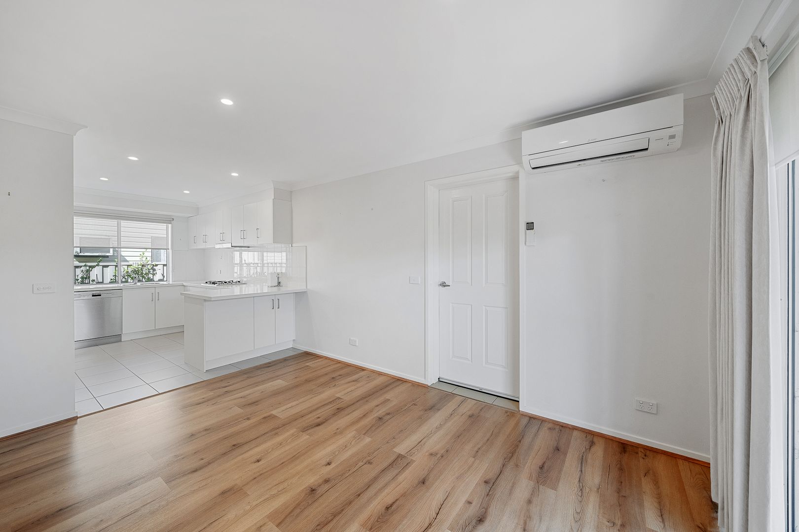 1 Hollydene Court - Palm Lake Resort Willow Lodge