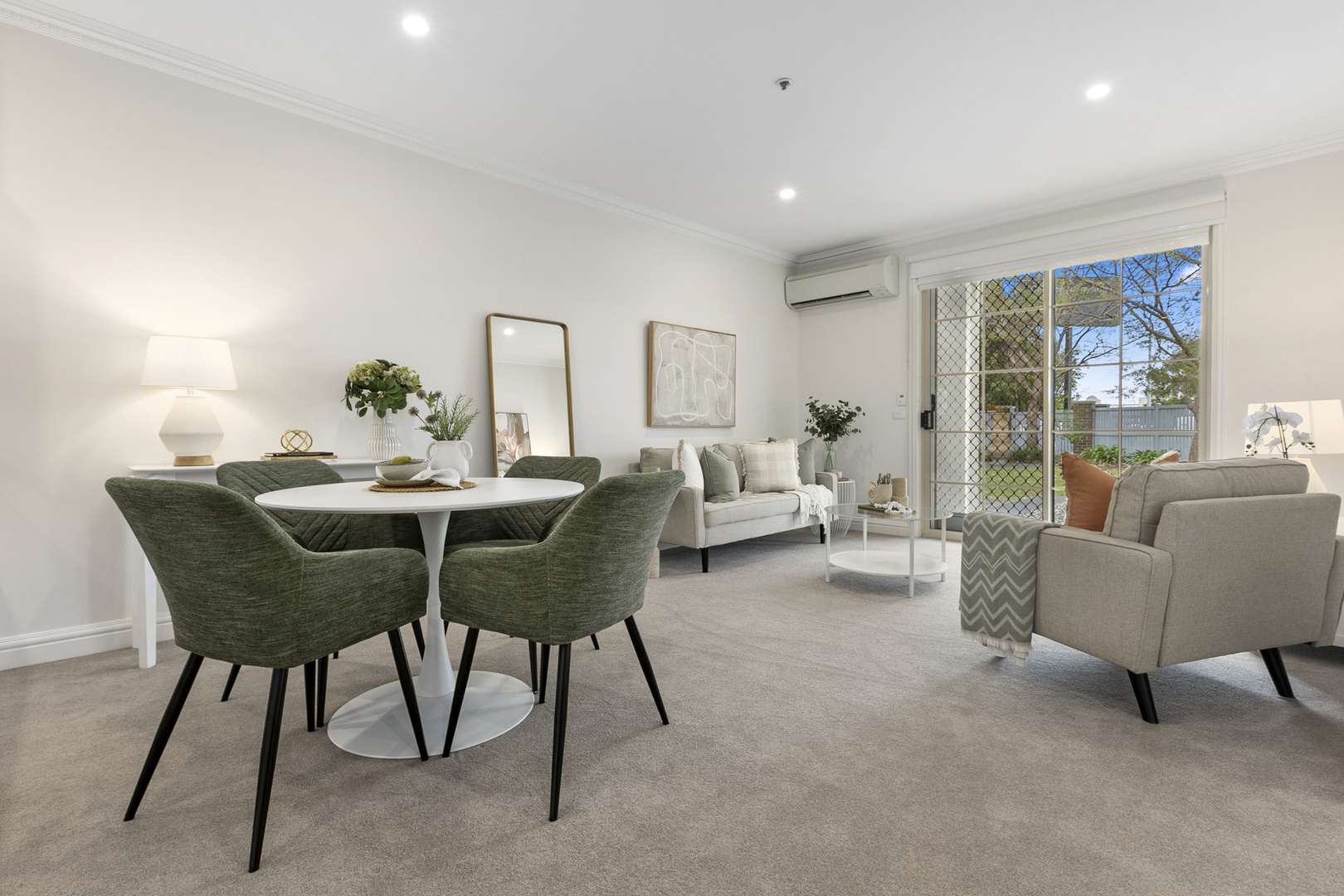 Bright Ground Floor Apartment