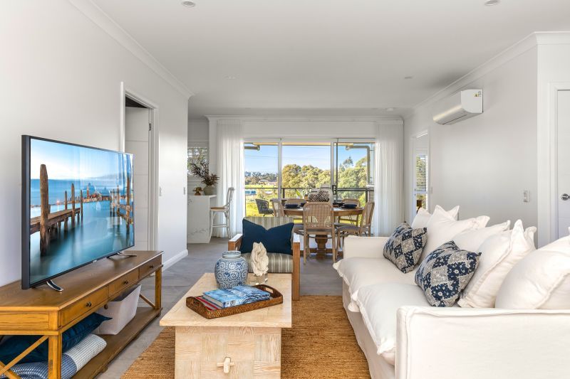 Luxurious Living with Breathtaking Golf Course Views