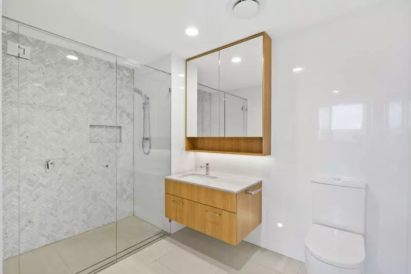 5th floor penthouse views over golf course