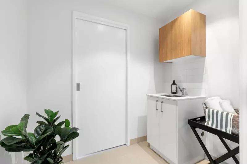 UNDER OFFER - Elegant Retirement Living in the heart of Glen Waverley