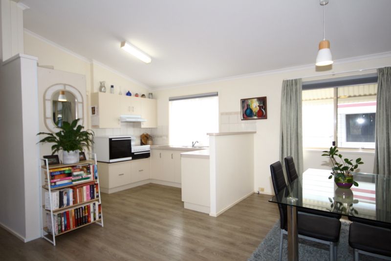 The Palms Village – Over 50’s pet friendly lifestyle village.