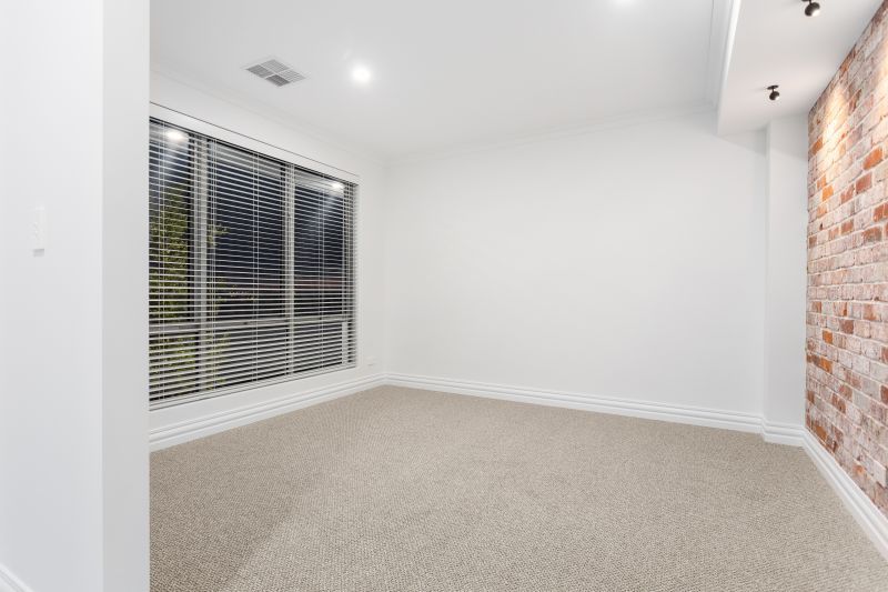 Brand New Luxury Villa!