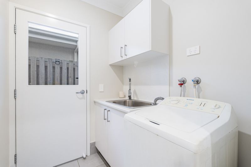 Fresh, Modern Haven with Private Entertaining