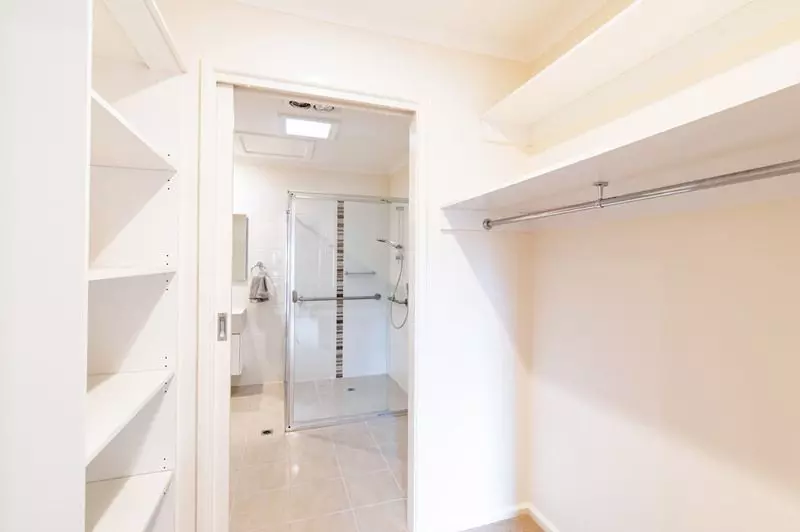 Enjoy your relaxing new lifestyle in this well appointed serviced apartment and the lifestyle that Torrens Grove has to offer!