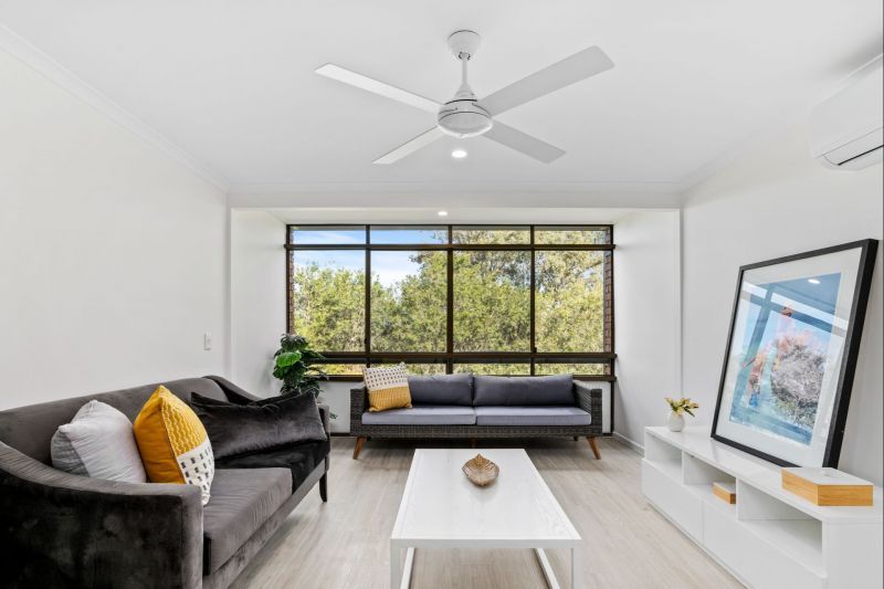 Serene top-floor apartment in a prime location