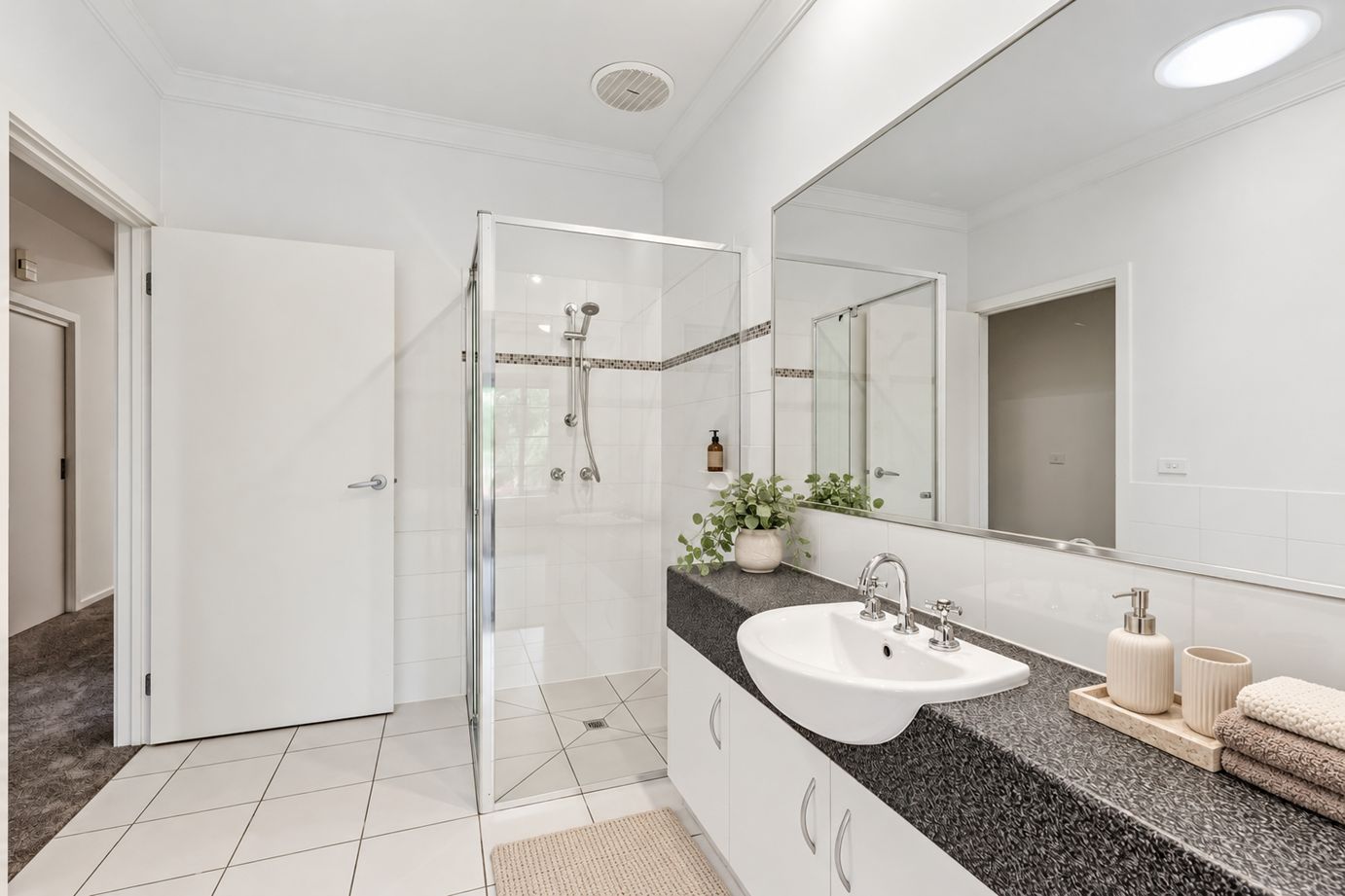 Renovated Two Bedroom Villa with Alfresco near the Bellarine Peninsula