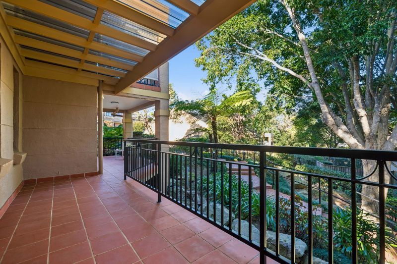 Stunning fully refurbished retirement living apartment! Open for inspection Friday 10am to 11.30am or by appointment.