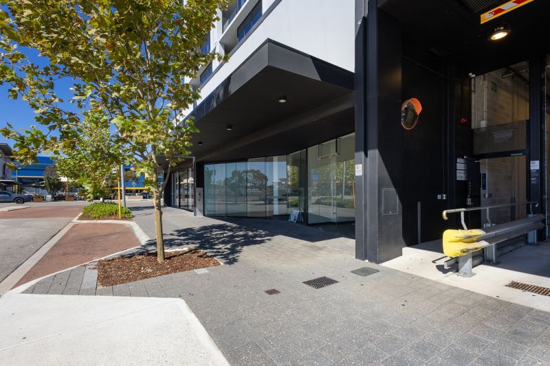 Great Location, Modern & Professional Lifestyle!