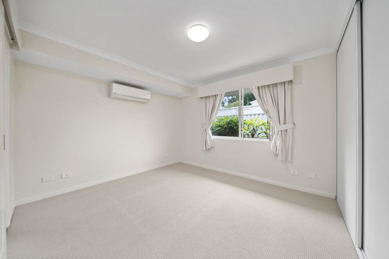 UNDER OFFER - Very Homely and Inviting Villa