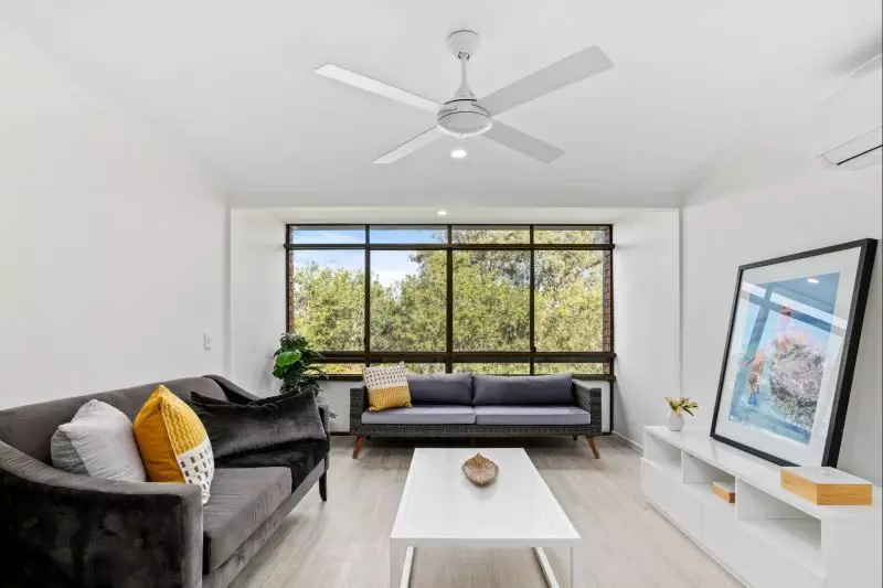 Serene top-floor apartment in a prime location