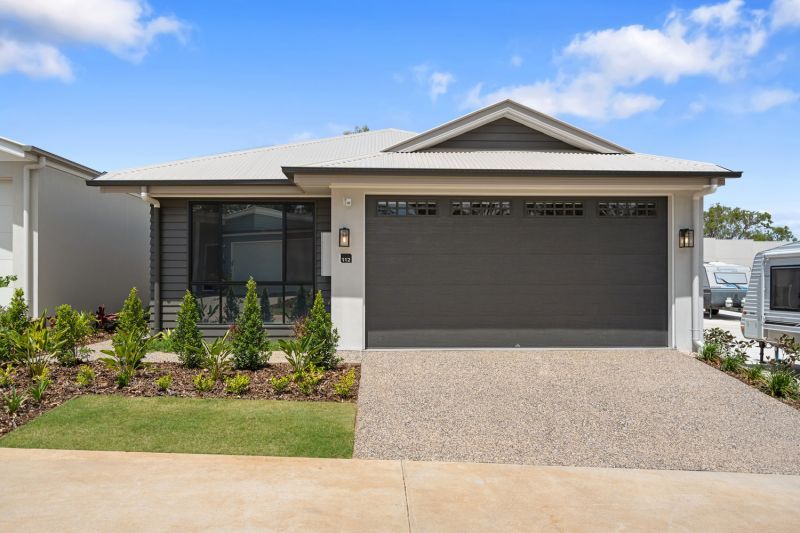 Attention Travel Enthusiasts!