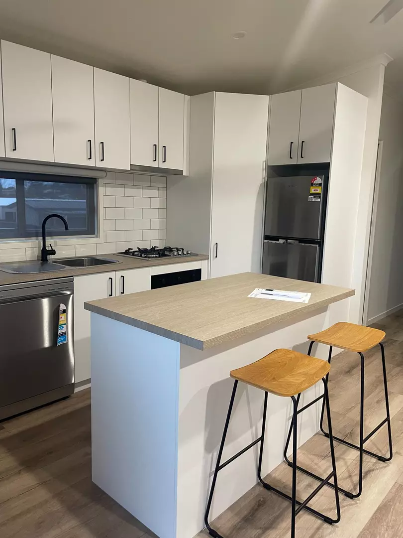 Portland Tourist Park - New Homes - The Lorikeet