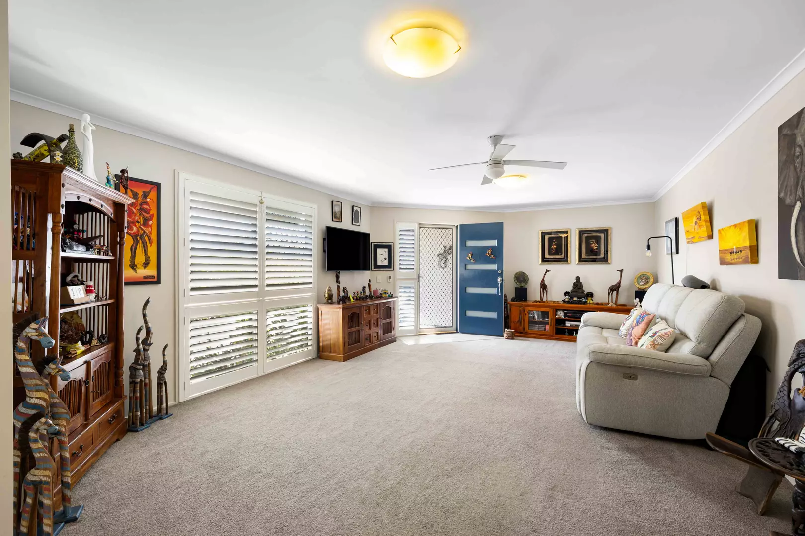 Beautifully presented property with Double Garage, fresh paint and DOG Friendly too.