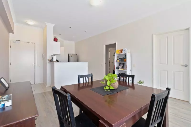 Central Living & Resort Style!