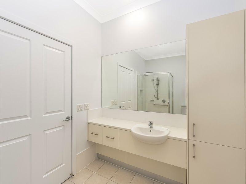 Sunlit Villa with Fresh Interiors and Flexible Living Spaces