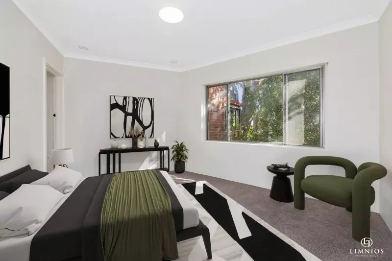 Scenic Hilltop Apartment