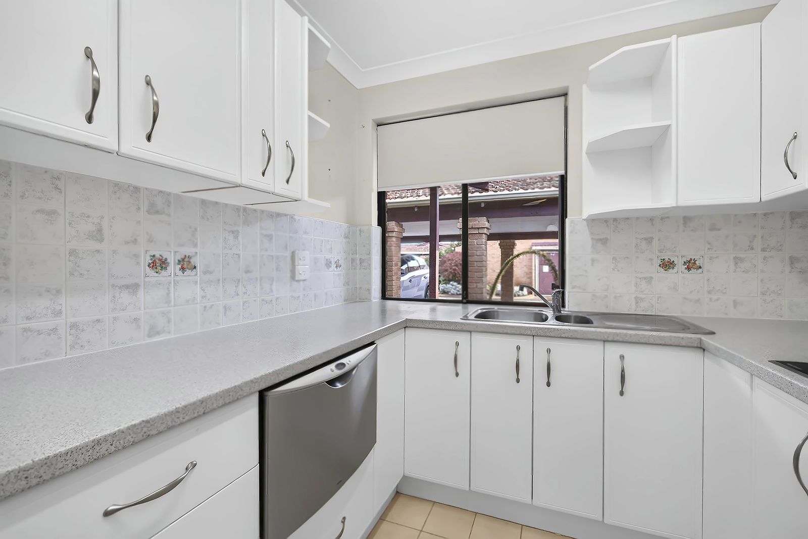 Eastern border gem featuring a modern kitchen and fresh bathroom