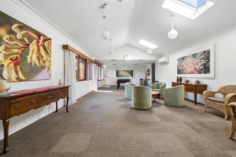 Spacious 2-Bedroom Plus Study Home in Sydney's Northern Beaches